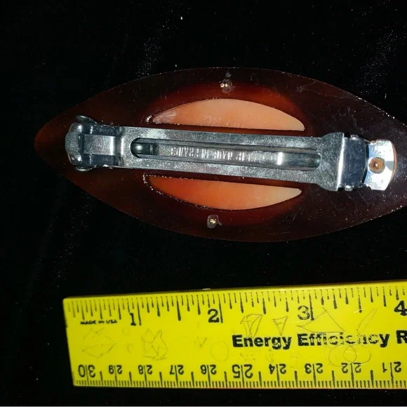 Brown and Tan Hair Cameo Clip - Picture 2 of 2